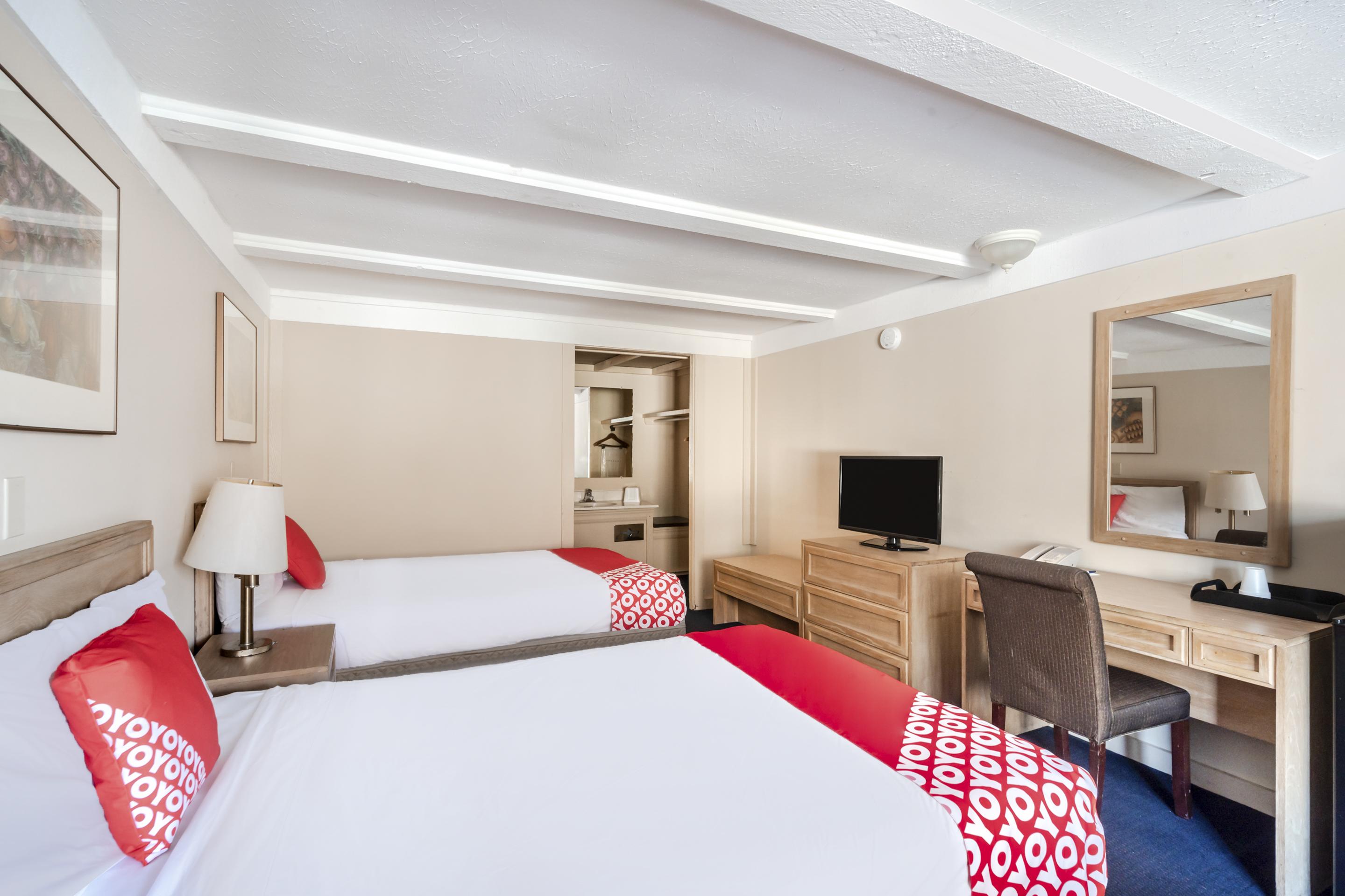 Oyo Hotel Wadsworth Oh I-76 Dış mekan fotoğraf