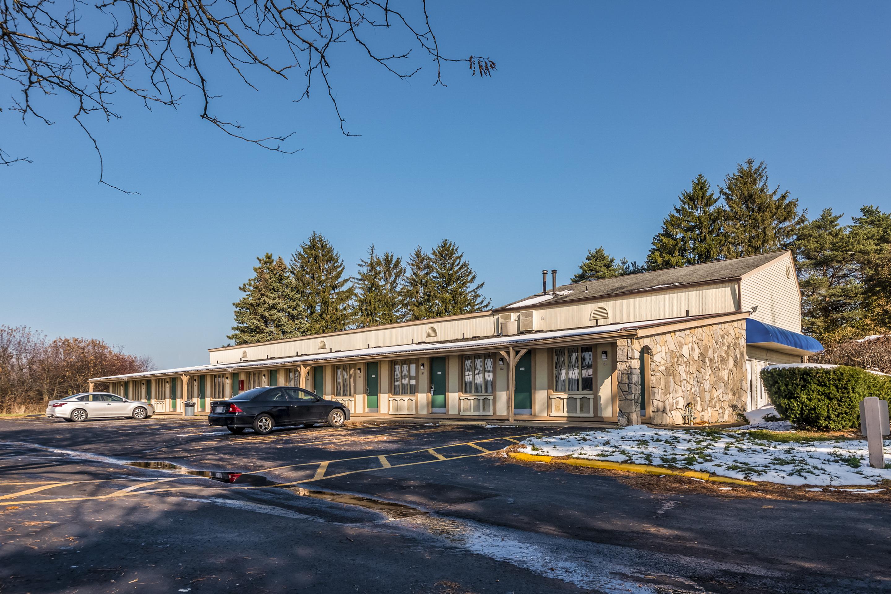 Oyo Hotel Wadsworth Oh I-76 Dış mekan fotoğraf