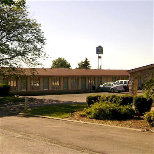Oyo Hotel Wadsworth Oh I-76 Dış mekan fotoğraf